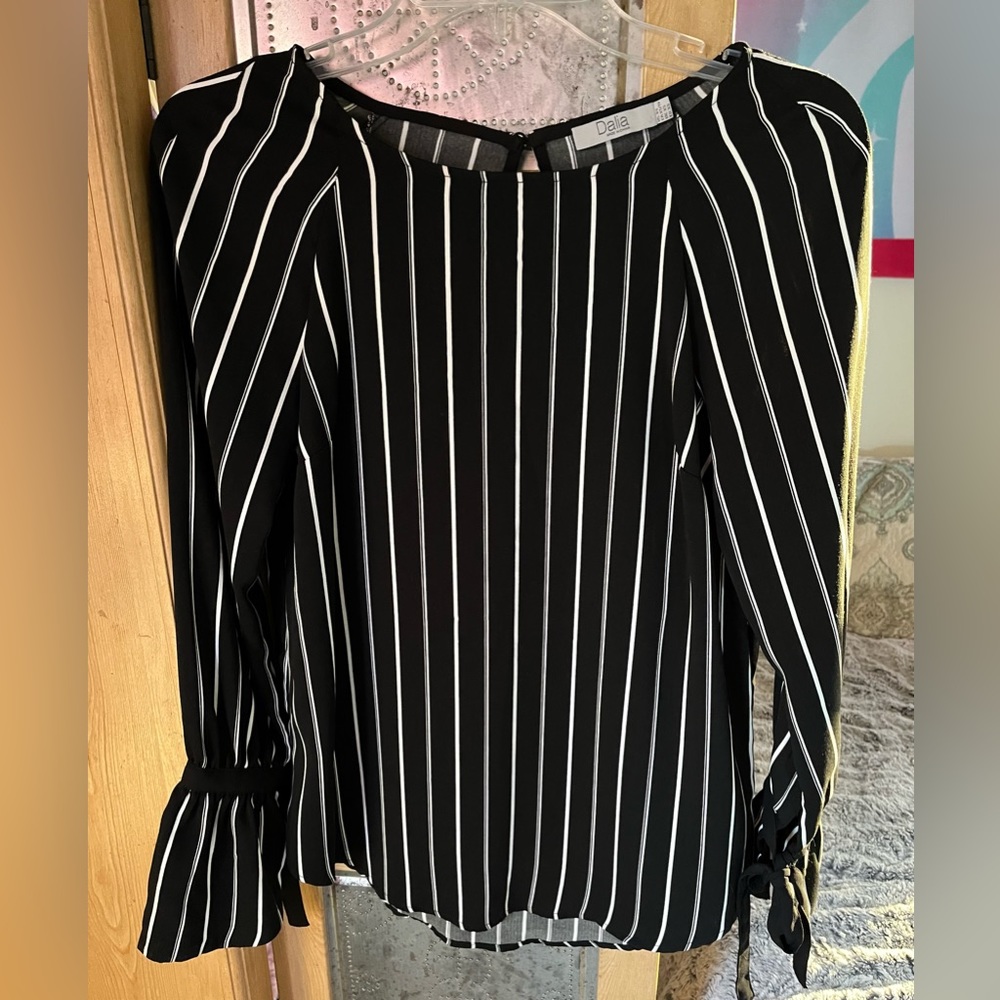 Dalia Black & White XS blouse